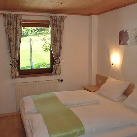 Berggasthof Baernstatt Guest house