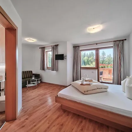 Berggasthof Baernstatt Pensjonat 3*