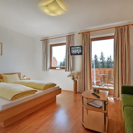 Berggasthof Baernstatt Πανσιόν 3*